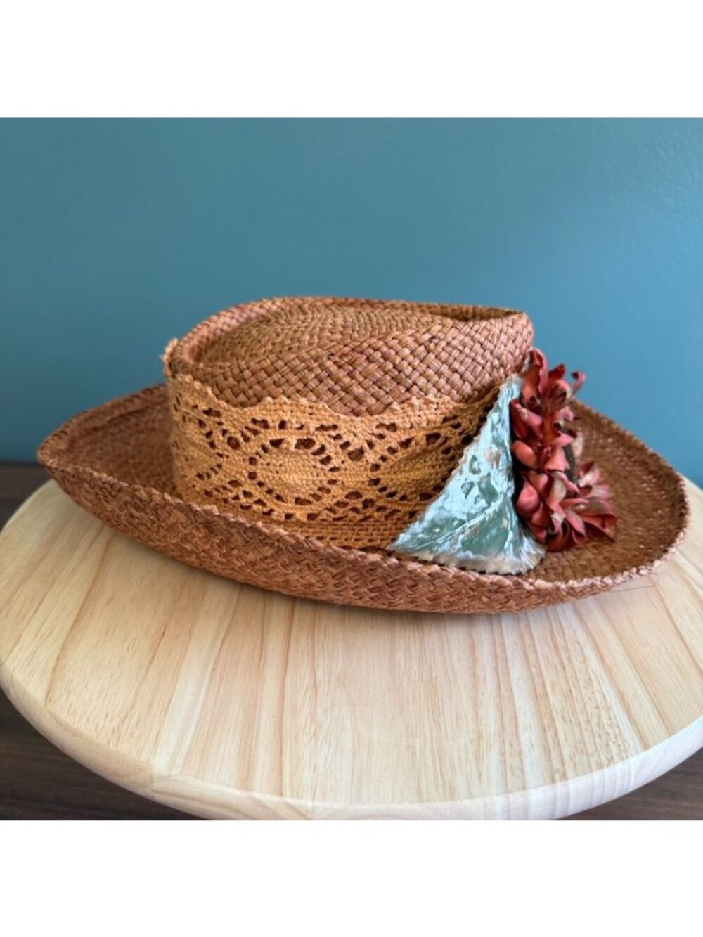 Vintage 1990s Womens Woven Straw Hat W/ Crochet Band & Faux Sunflower 22.5" or L - Picture 2 of 10